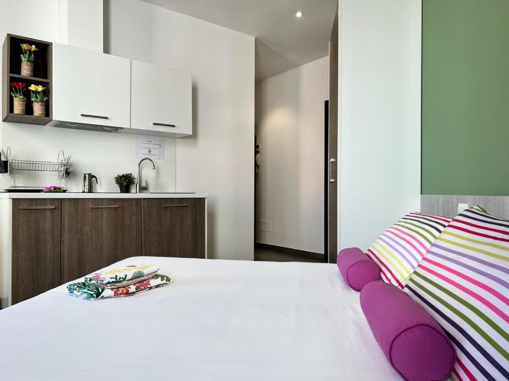 Bnbook Residence Matteotti Νοβάρα Εξωτερικό φωτογραφία